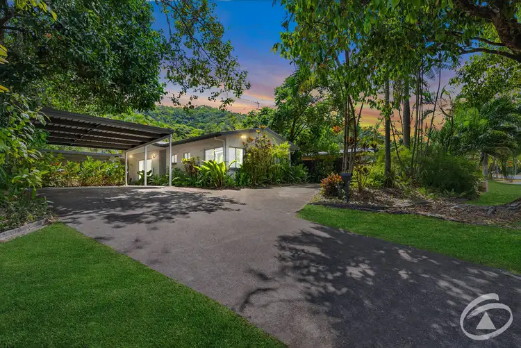 33 McFarlane Drive, Kanimbla QLD 4870