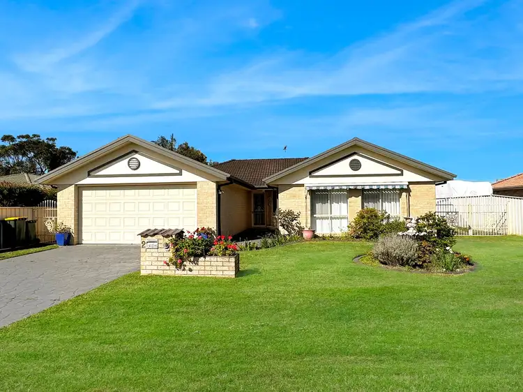 2 Pacy Place, Tea Gardens NSW 2324