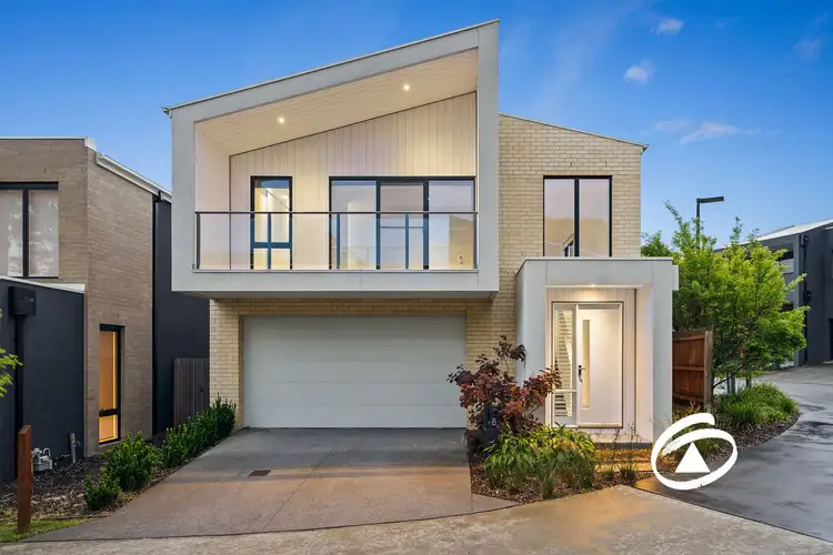Main view of Homely house listing, 8 Willowdene Way, Berwick VIC 3806