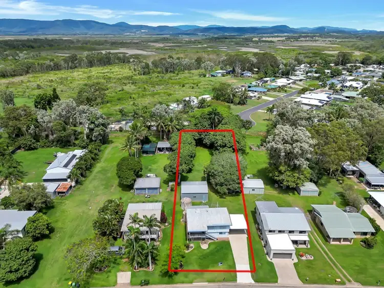 Second view of Homely house listing, 25 Melba Street, Armstrong Beach QLD 4737