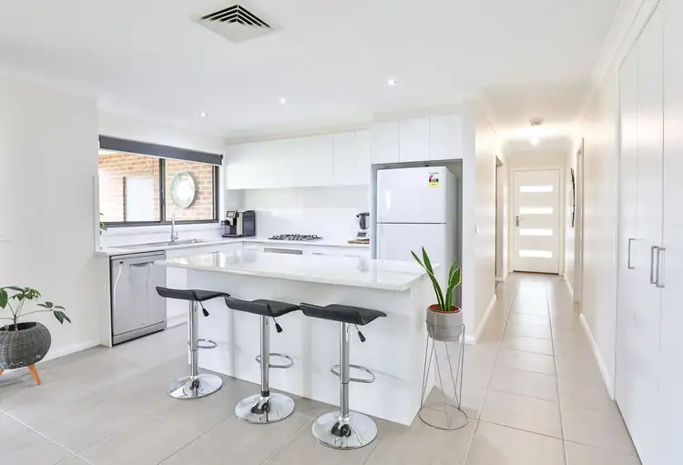 Fifth view of Homely house listing, 11 Davlin Drive, Mildura VIC 3500