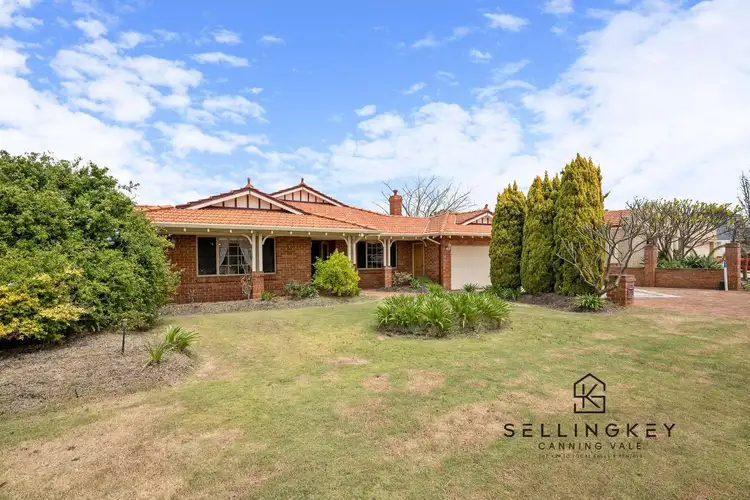 6 Burtonia Place, Canning Vale WA 6155