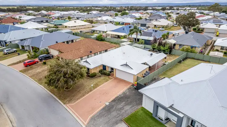 Fourth view of Homely house listing, 8 Bibbulmun Meander, Ravenswood WA 6208