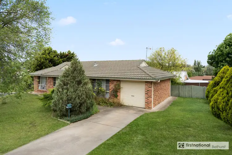 1 Elm Place, Kelso NSW 2795