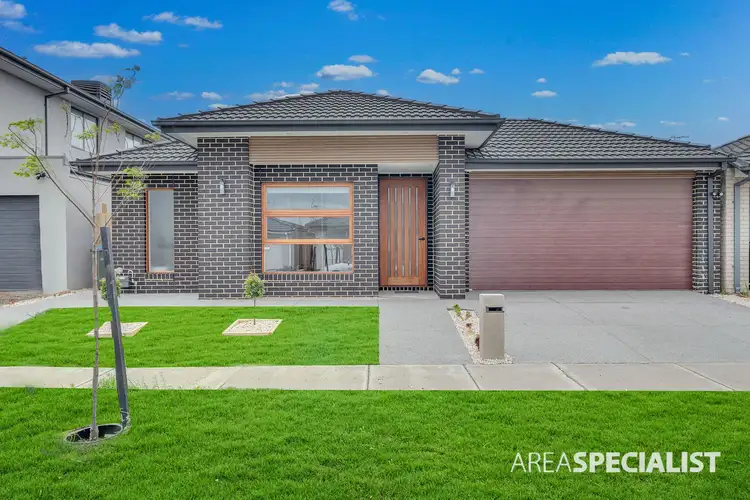 4 Ruthven Way, Mambourin VIC 3024