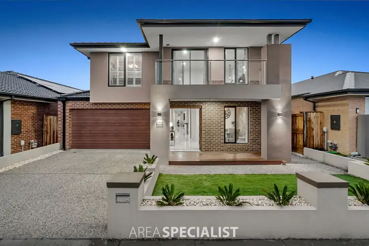 35 Welsummer Drive, Clyde North VIC 3978