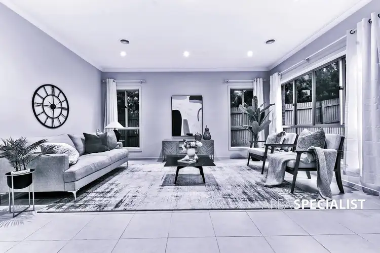 Main view of Homely house listing, 31 Barrier Reef Circuit, Endeavour Hills VIC 3802