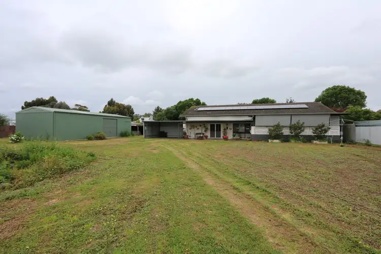 Main view of Homely house listing, 10 Annesly Street South, Carisbrook VIC 3464