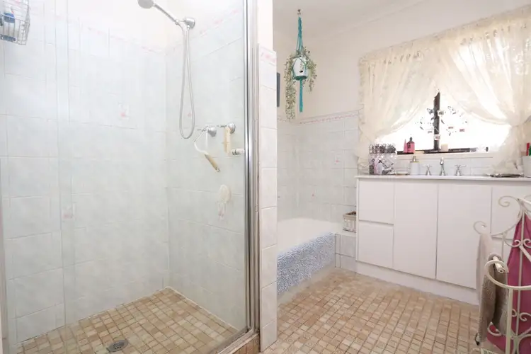 Fourth view of Homely house listing, 10 Annesly Street South, Carisbrook VIC 3464