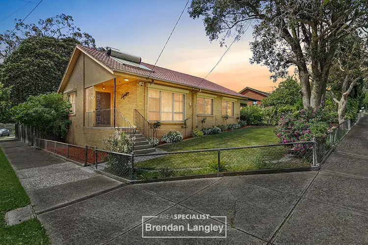Second view of Homely house listing, 5 Gum Court, Doveton VIC 3177