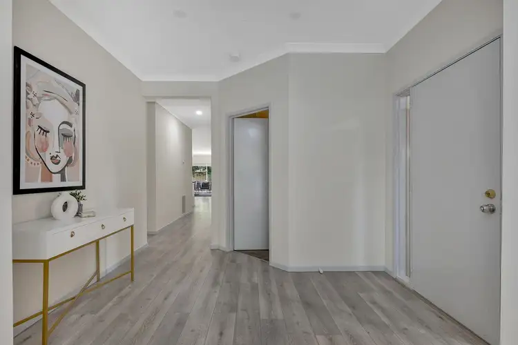 Sixth view of Homely house listing, 10 Westerfolds Terrace, Caroline Springs VIC 3023