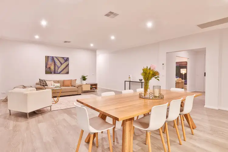 Sixth view of Homely house listing, 8 Adelong Court, Nichols Point VIC 3501
