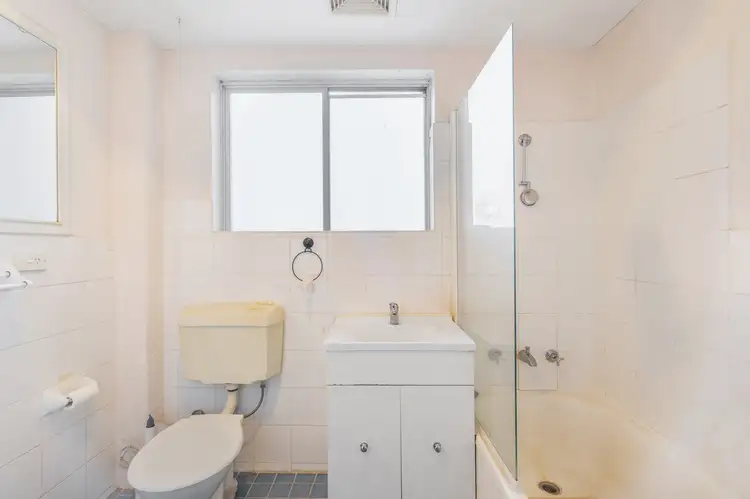 Fifth view of Homely unit listing, 31/1 Lavinia Place, Ambarvale NSW 2560