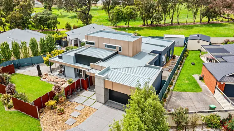 18 Ellavale Drive, Traralgon VIC 3844