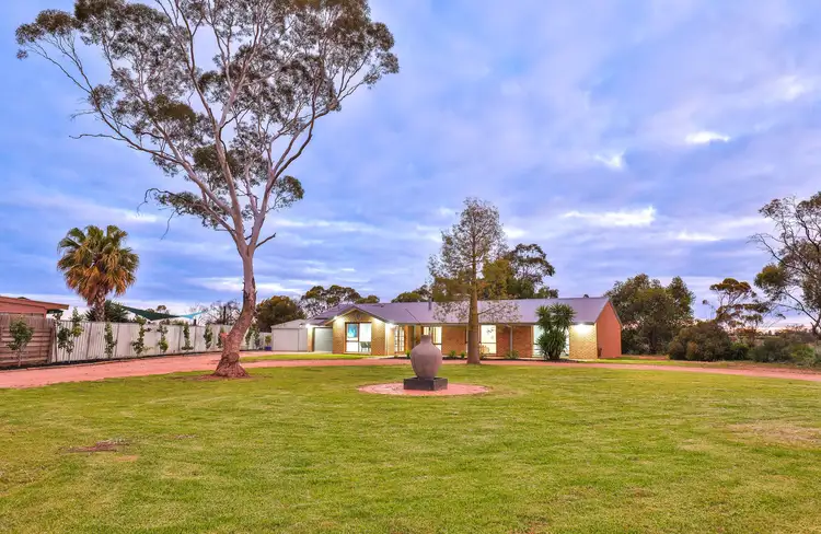 66 Regina Avenue, Cabarita VIC 3505