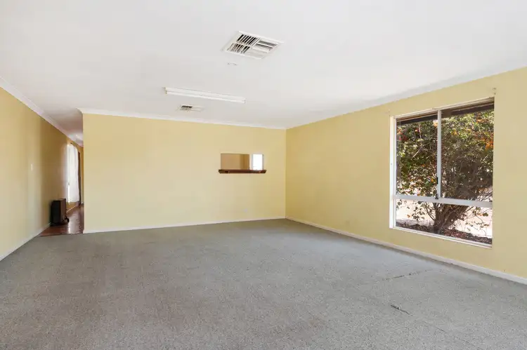 Fifth view of Homely house listing, 2 Moran, Boulder WA 6432