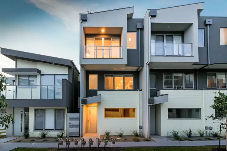 50 Topal Drive, Officer VIC 3809