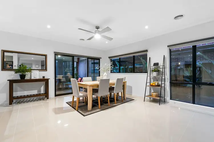 Fifth view of Homely house listing, 16 Bluebell Way, Keysborough VIC 3173