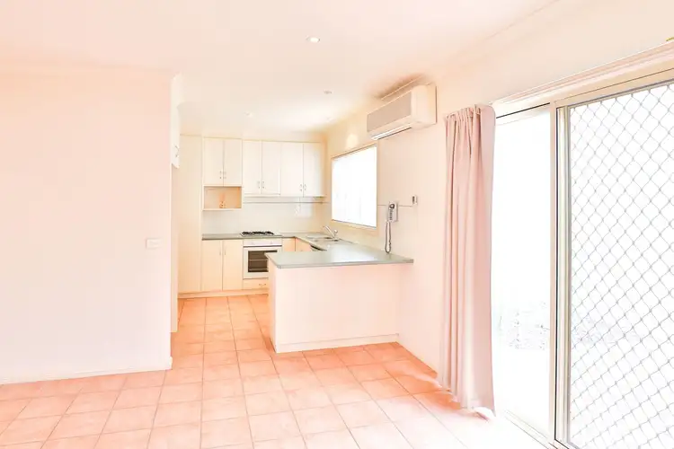 Sixth view of Homely townhouse listing, 2/221 Wade Avenue, Mildura VIC 3500