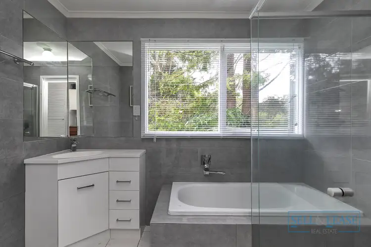 Fifth view of Homely house listing, 136 Quinn Crescent, Mount Evelyn VIC 3796