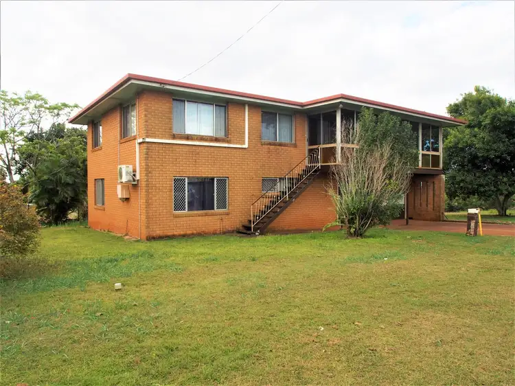 121 CHURCHILL STREET, Childers QLD 4660