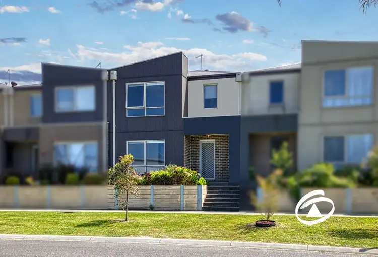 67 Atlantic Drive, Pakenham VIC 3810