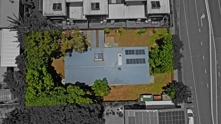 275 Pease Street, Edge Hill QLD 4870