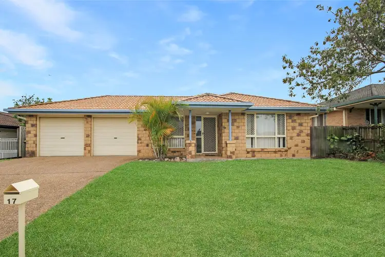 17 Gleneagles Crescent, Oxley QLD 4075