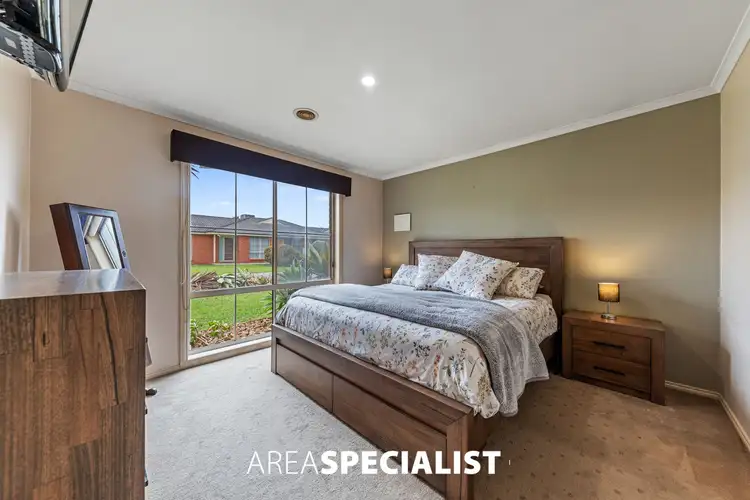 Fourth view of Homely house listing, 8 Capri Court, Pakenham VIC 3810