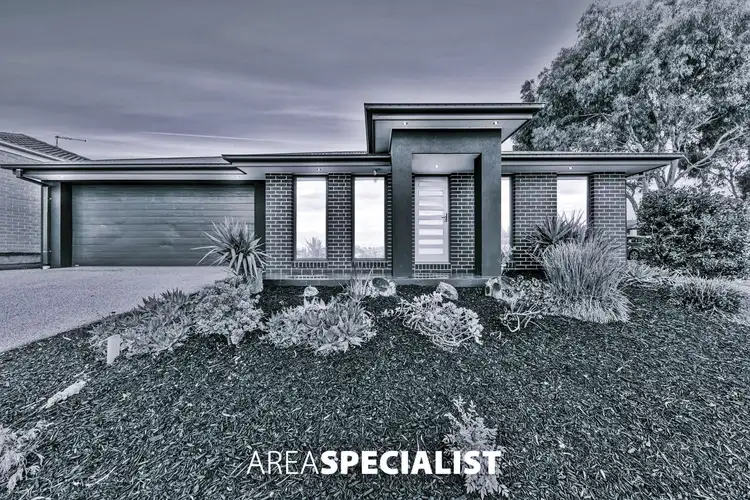 34 Constance Way, Pakenham VIC 3810
