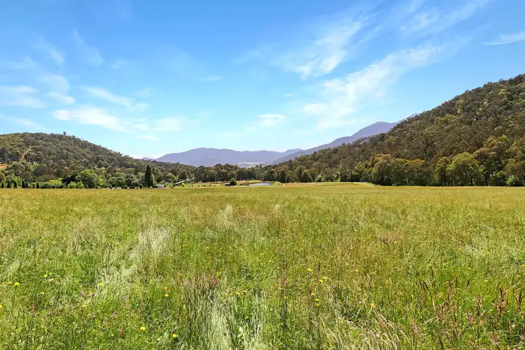 50 Summit View Road, Tawonga South VIC 3698