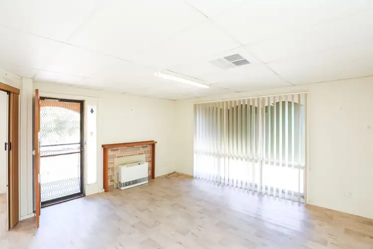 Sixth view of Homely house listing, 2 Ash Court, Red Cliffs VIC 3496