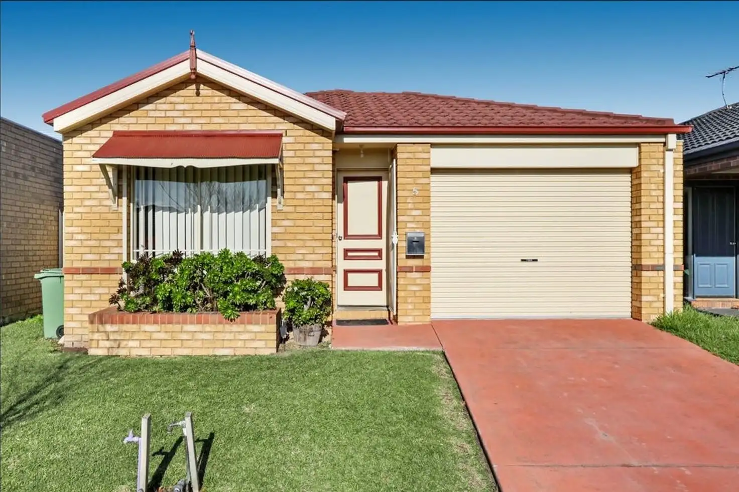 Main view of Homely house listing, 5 TYNDALL STREET, Cranbourne East VIC 3977