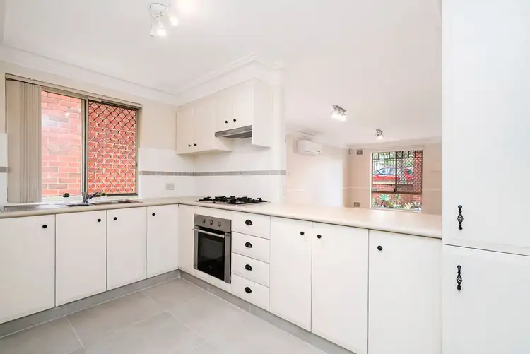 Fourth view of Homely apartment listing, 2/42 Bronte St, East Perth WA 6004