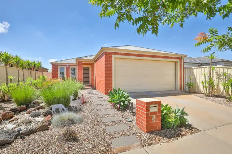 Main view of Homely townhouse listing, 32 Sherring Way, Mildura VIC 3500