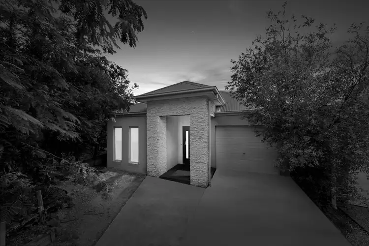 3 Lavender Court, Caroline Springs VIC 3023