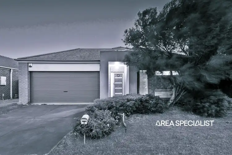 2 Leightons Green, Pakenham VIC 3810