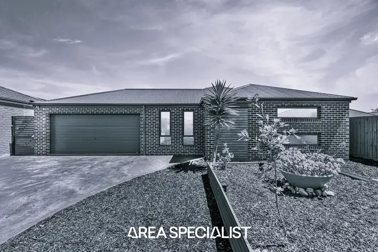 14 Lorikeet Court, Pakenham VIC 3810