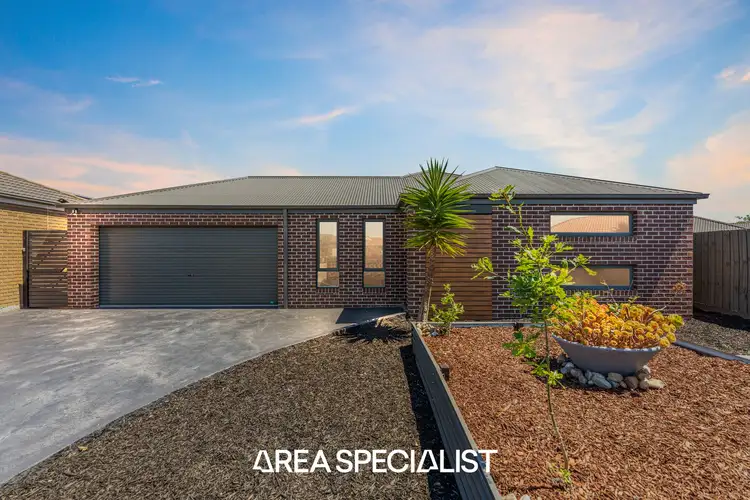 Second view of Homely house listing, 14 Lorikeet Court, Pakenham VIC 3810