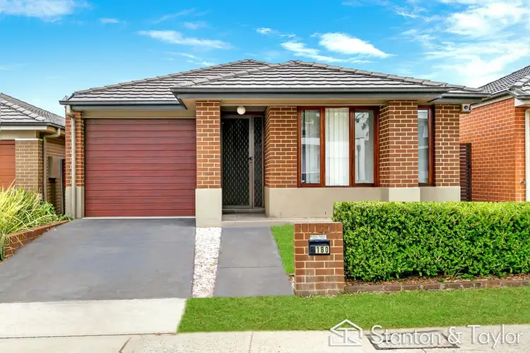 180 Greenwood Parkway, Jordan Springs NSW 2747