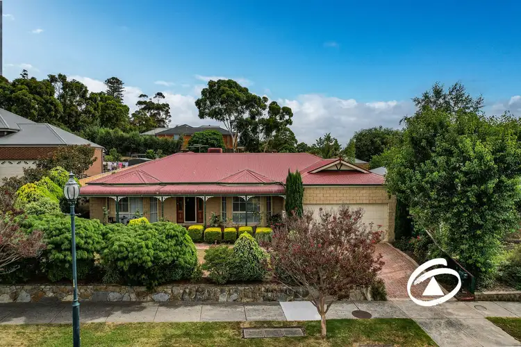 14 Overland Rise, Pakenham VIC 3810