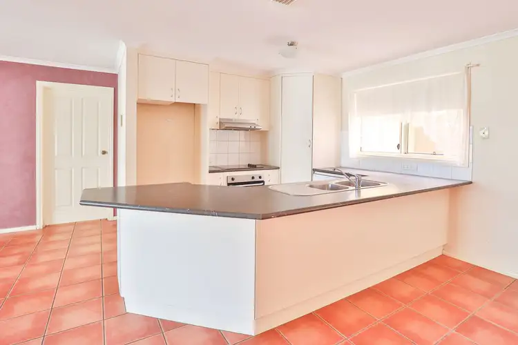 Seventh view of Homely house listing, 6 Josie Court, Mildura VIC 3500