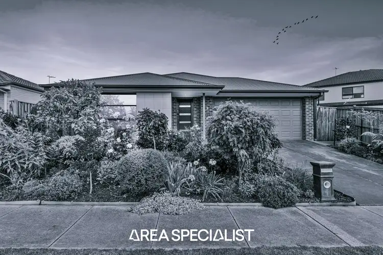 Main view of Homely house listing, 3 Viewgrand Drive, Pakenham VIC 3810