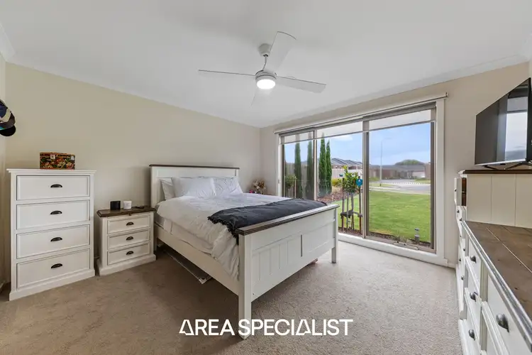 Sixth view of Homely house listing, 3 Spencer Place, Pakenham VIC 3810
