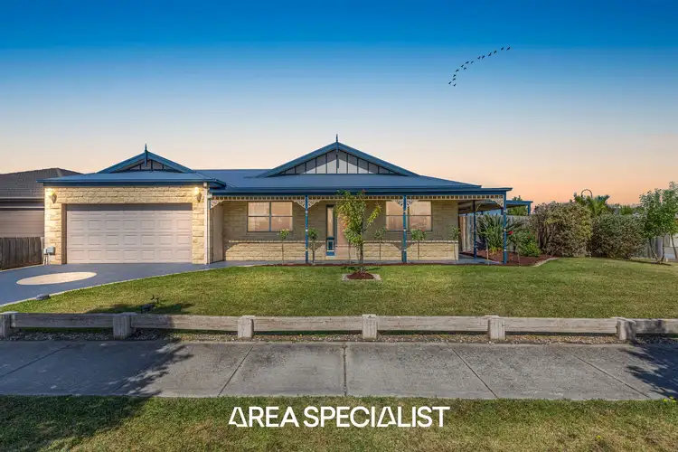 Third view of Homely house listing, 6 Supreme Close, Koo Wee Rup VIC 3981