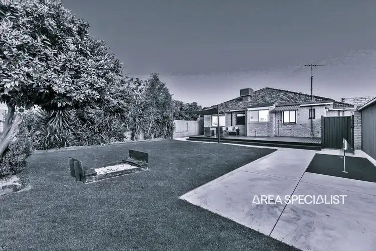 8 Brentwood Close, Clayton South VIC 3169