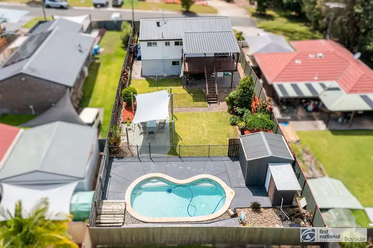6 Wilkie Street, Redland Bay QLD 4165
