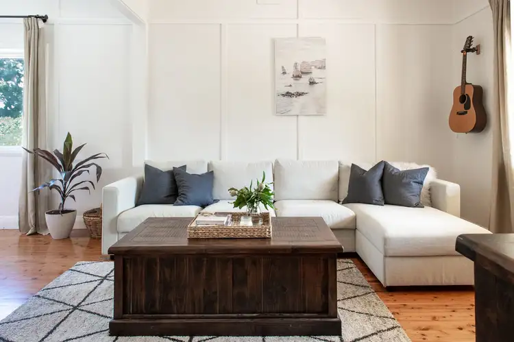 8 Raven Street, Yass NSW 2582