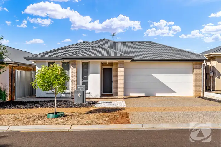 35 Darling street, Evanston South SA 5116