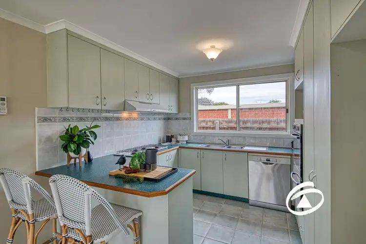 Fifth view of Homely house listing, 31 Grevillea Place, Pakenham VIC 3810